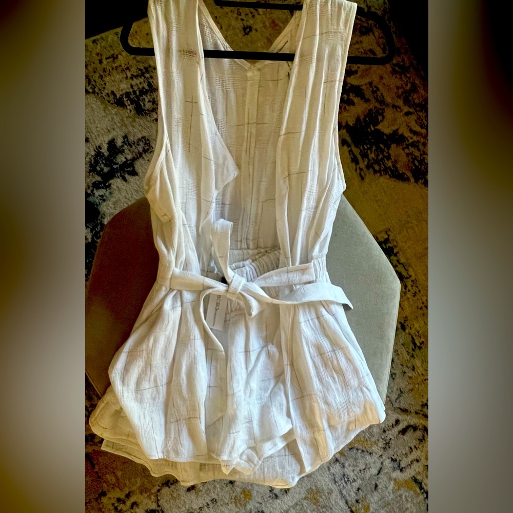 BCBGeneration white 2 piece shorts set (originally sold separately)